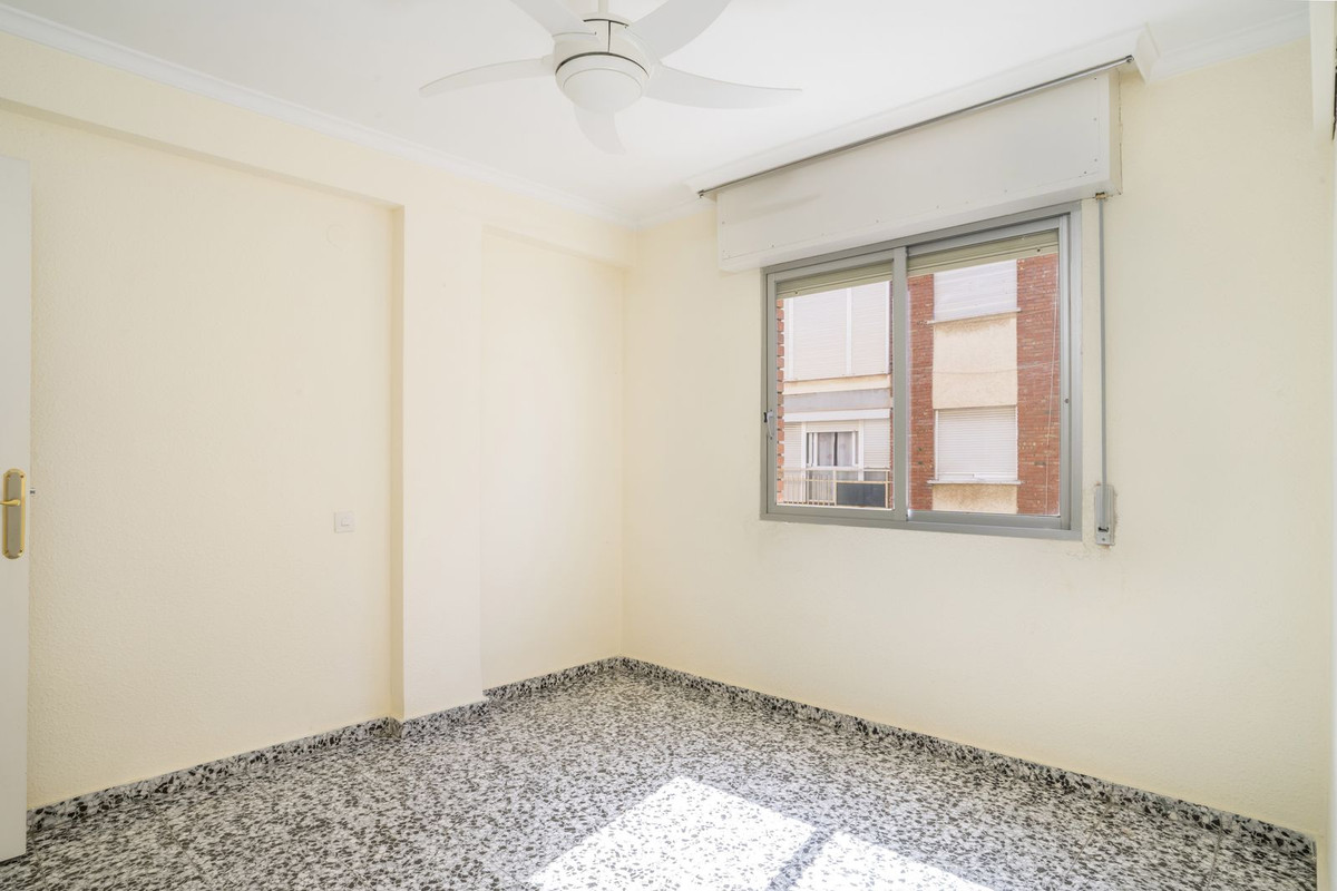 Se vende Apartamento Planta Media de 4 dormitorios en Costa Del Sol, Málaga, España