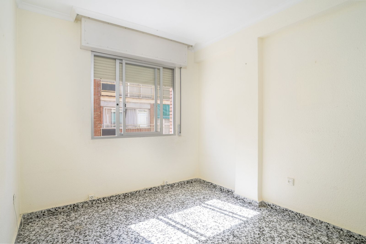 Se vende Apartamento Planta Media de 4 dormitorios en Costa Del Sol, Málaga, España