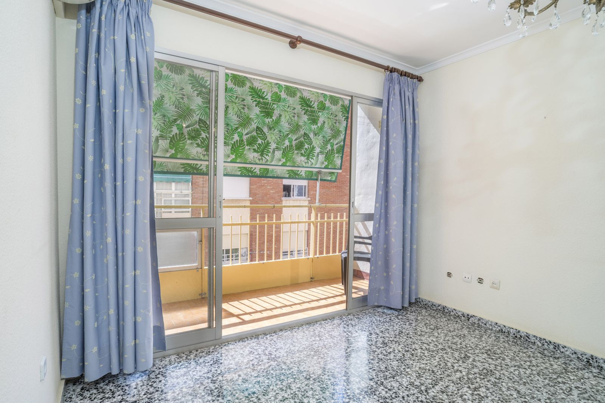 Se vende Apartamento Planta Media de 4 dormitorios en Costa Del Sol, Málaga, España