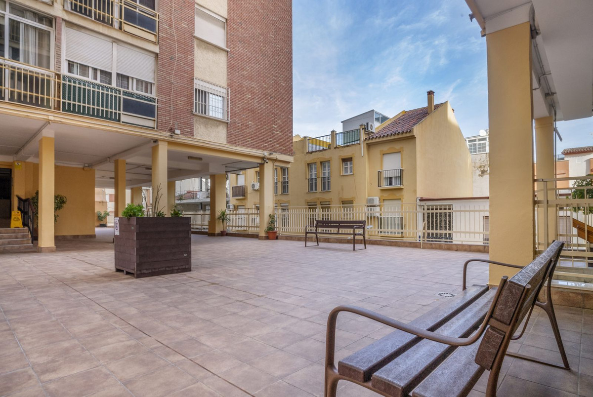 Se vende Apartamento Planta Media de 4 dormitorios en Costa Del Sol, Málaga, España