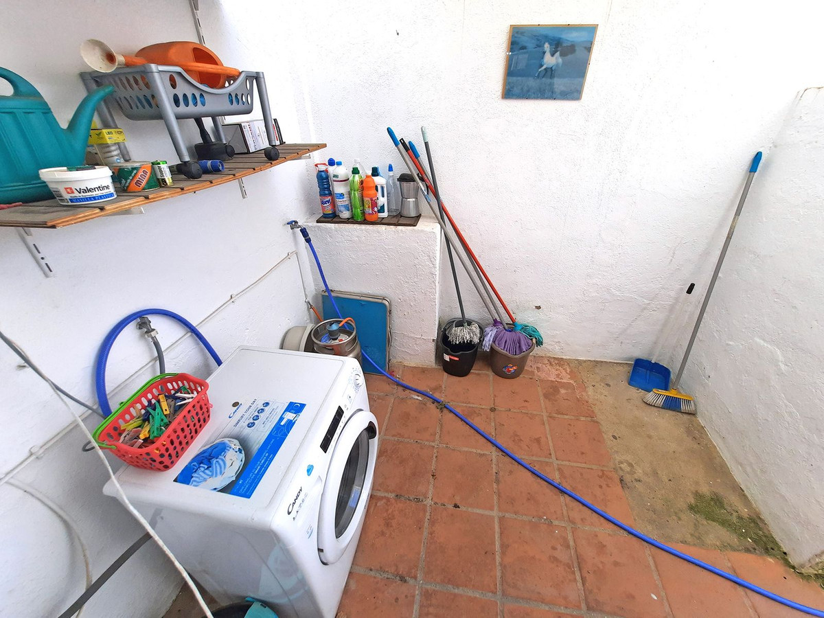 4 Bed Townhouse for sale in Las Lagunas Costa Del Sol, Málaga, Spain