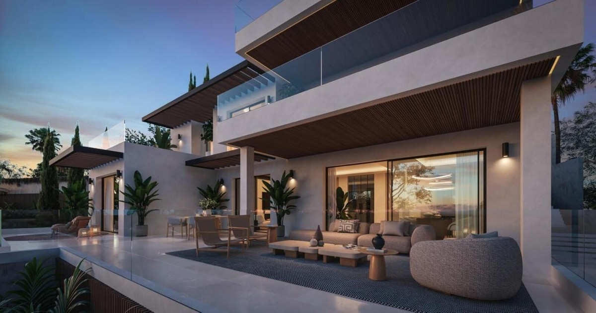 Se vende Villa - Chalet de 4 dormitorios en Costa Del Sol, Málaga, España