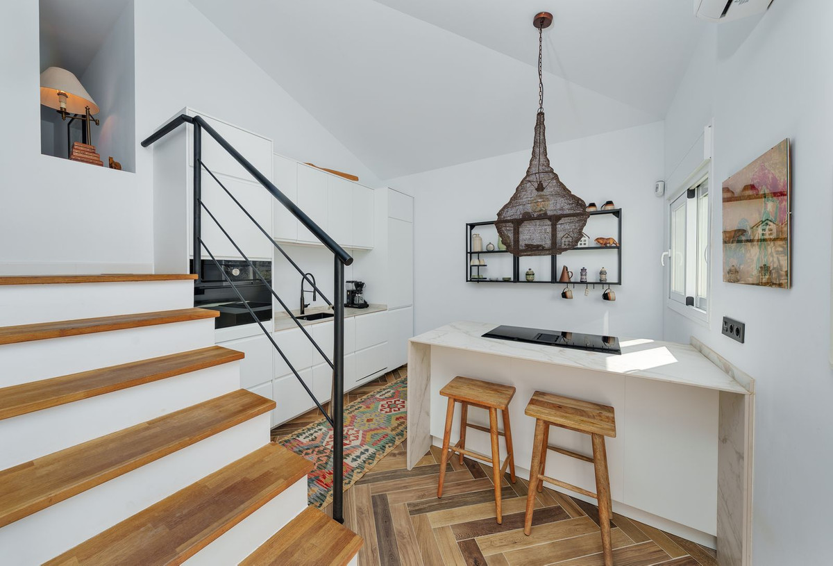 2 Bed Townhouse for sale in Estepona Costa Del Sol, Málaga, Spain
