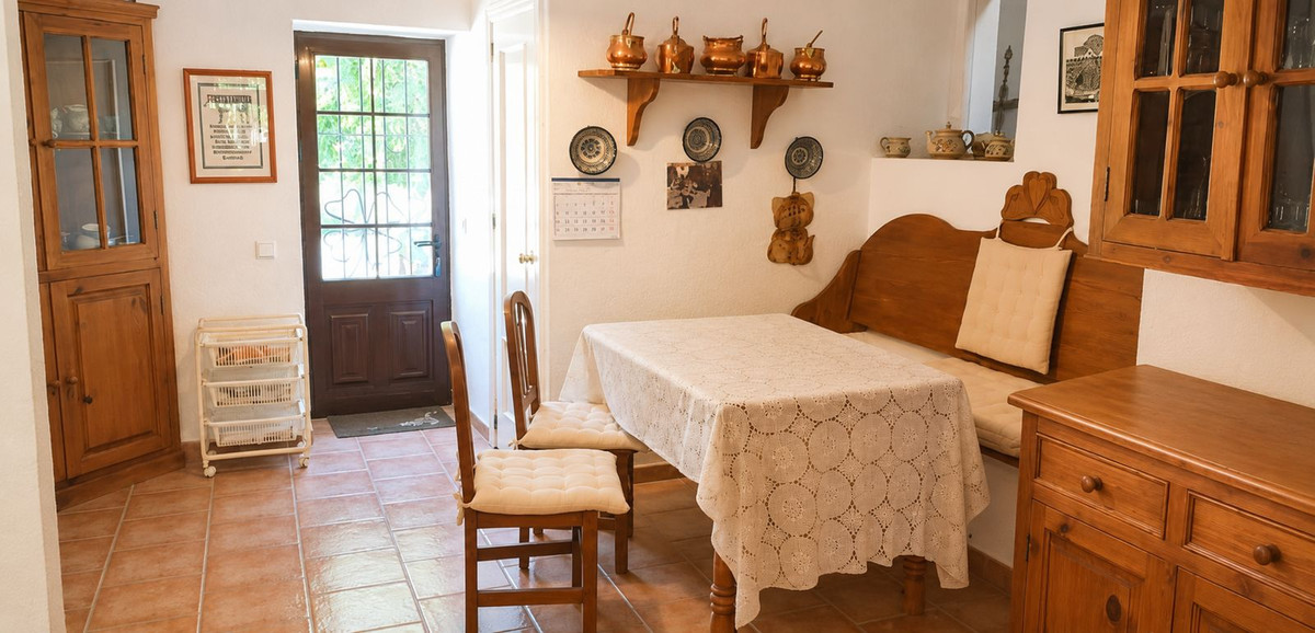 Se vende Finca - Cortijo de 3 dormitorios en Costa Del Sol, Málaga, España