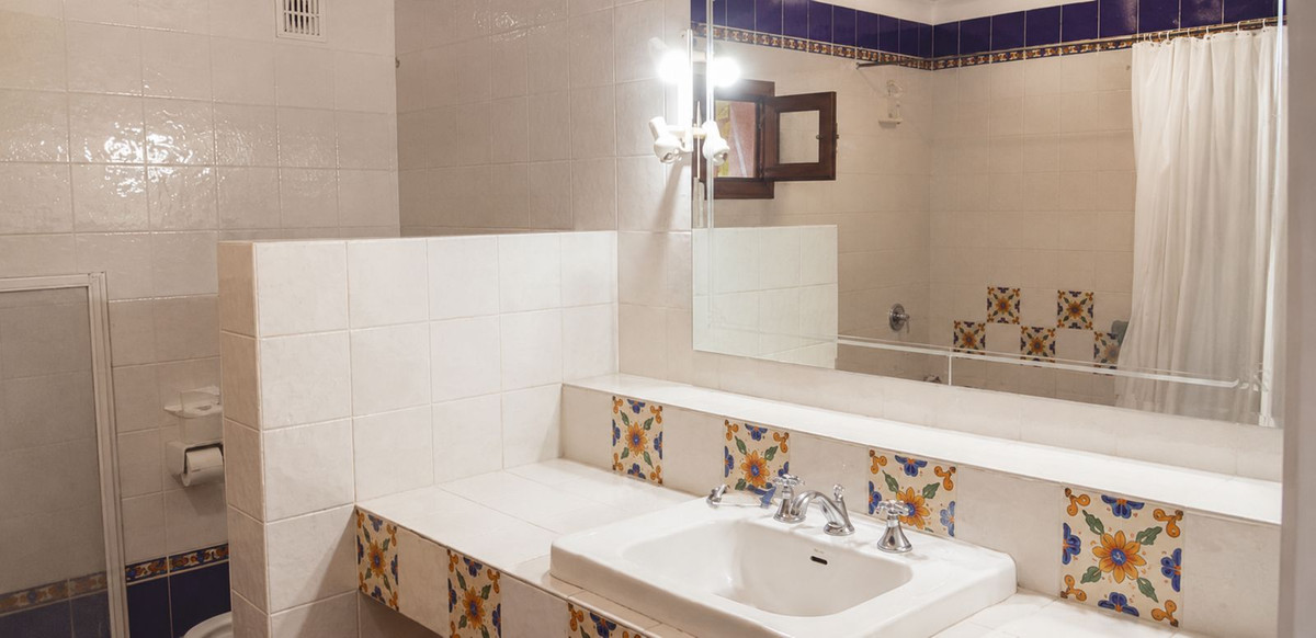 Se vende Finca - Cortijo de 3 dormitorios en Costa Del Sol, Málaga, España