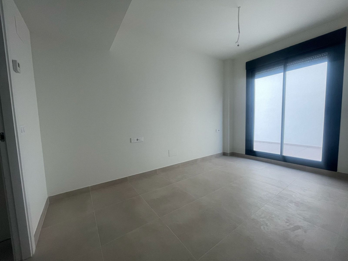 Se vende Apartamento Planta Baja de 2 dormitorios en Costa Del Sol, Málaga, España