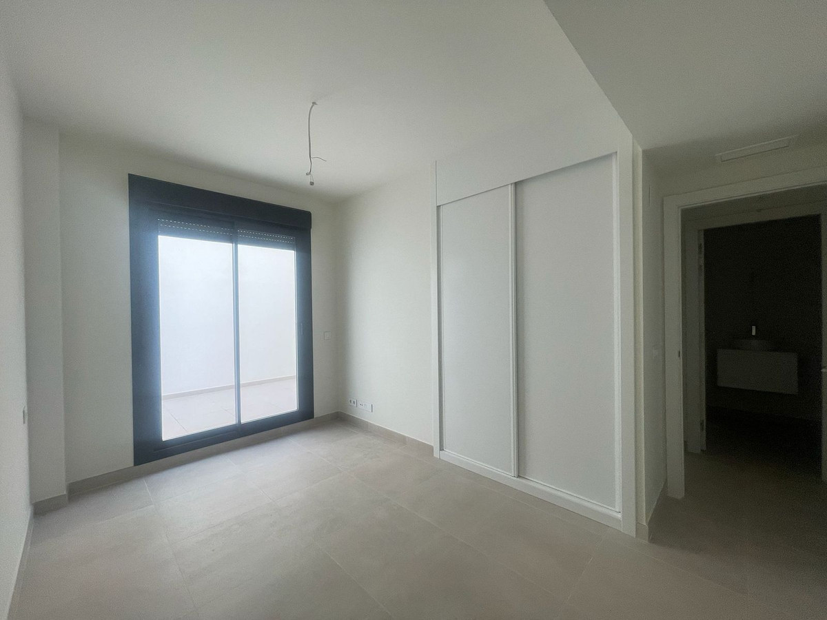 Se vende Apartamento Planta Baja de 2 dormitorios en Costa Del Sol, Málaga, España