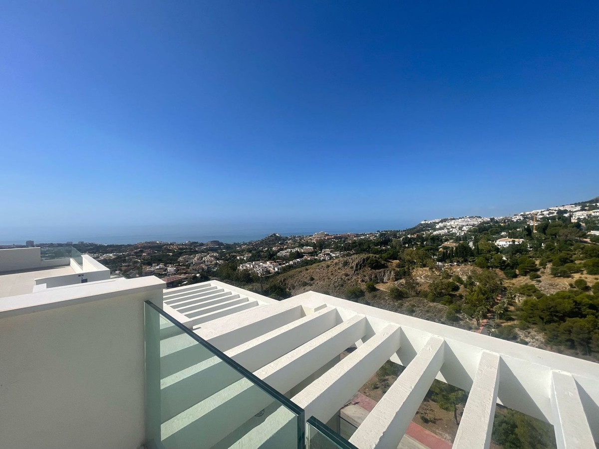 3 Bed Apartment for sale in Benalmadena Costa Del Sol, Málaga, Spain