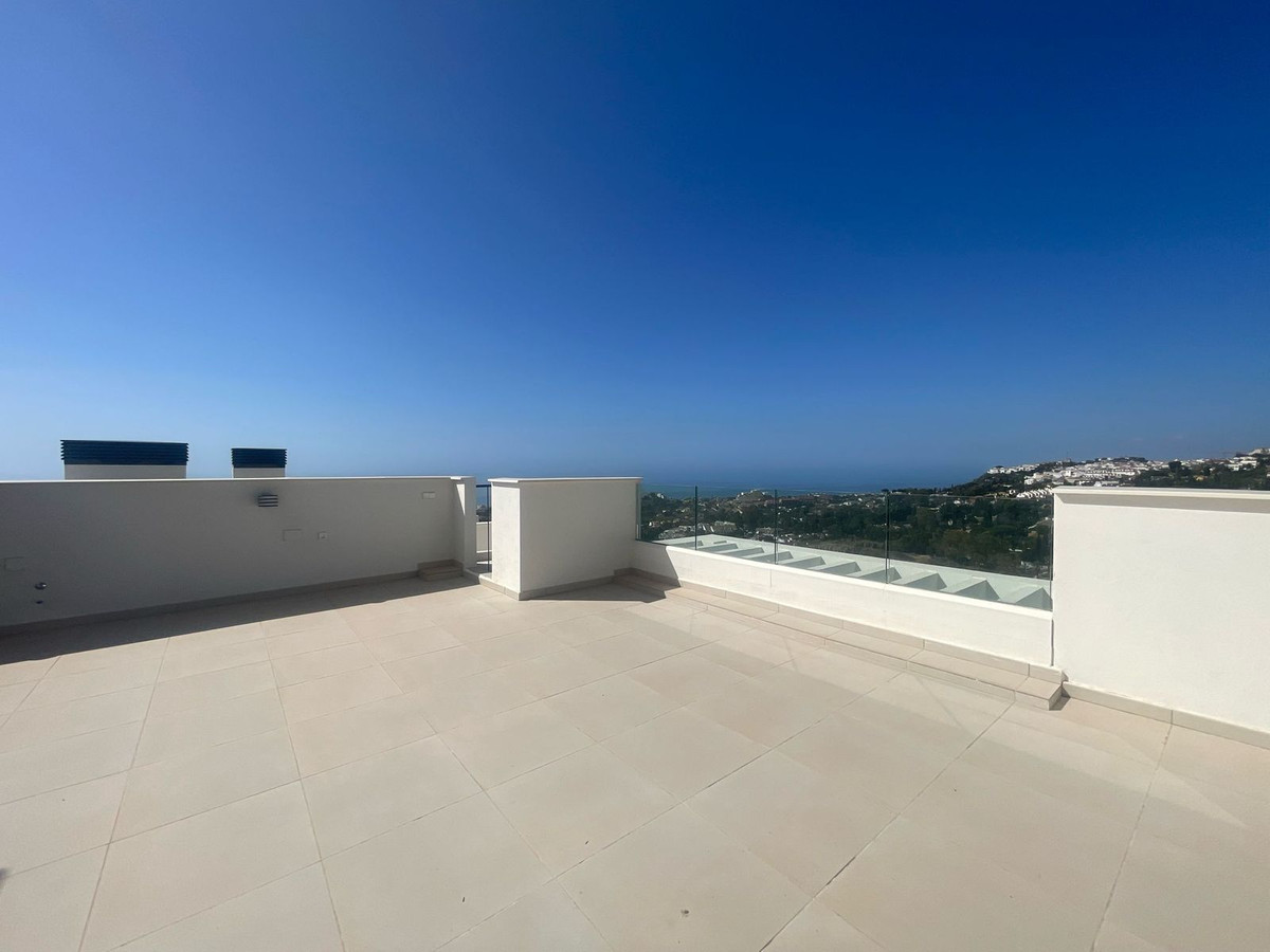 3 Bed Apartment for sale in Benalmadena Costa Del Sol, Málaga, Spain