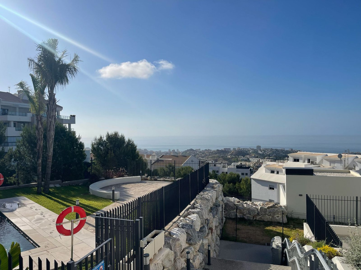 Se vende Apartamento Planta Media de 2 dormitorios en Costa Del Sol, Málaga, España