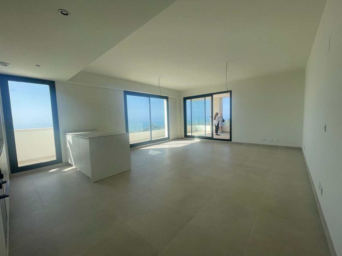 3 Bed Apartment for sale in Benalmadena Costa Del Sol, Málaga, Spain