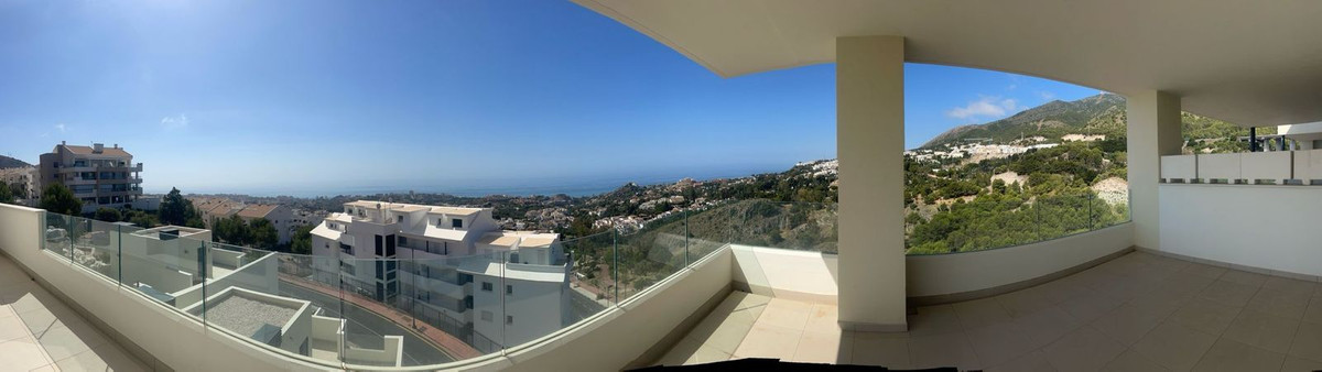 3 Bed Apartment for sale in Benalmadena Costa Del Sol, Málaga, Spain