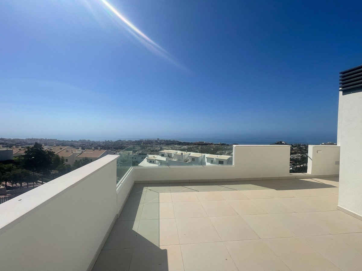 3 Bed Apartment for sale in Benalmadena Costa Del Sol, Málaga, Spain