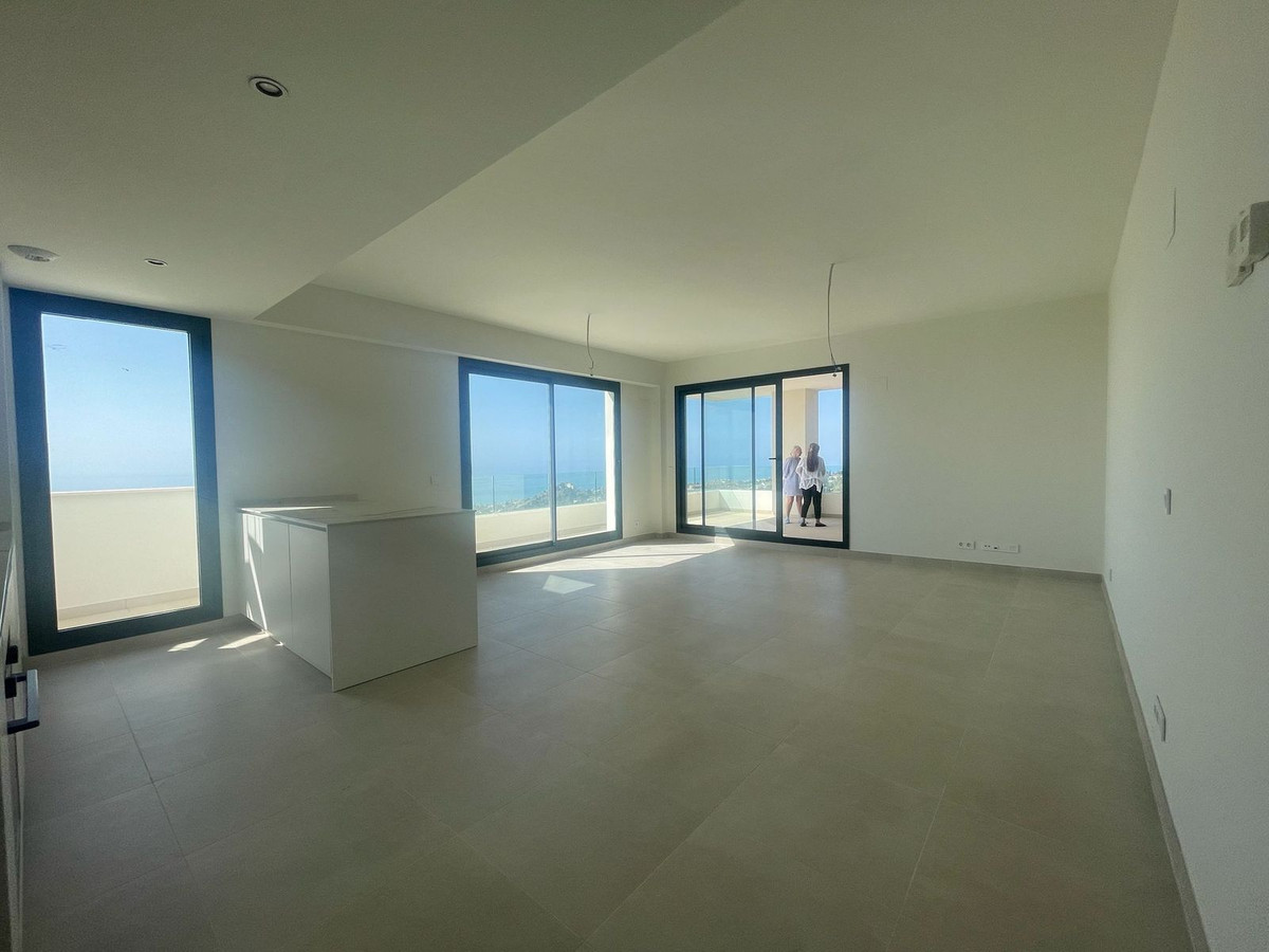 3 Bed Apartment for sale in Benalmadena Costa Del Sol, Málaga, Spain