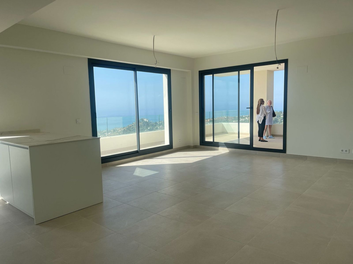 3 Bed Apartment for sale in Benalmadena Costa Del Sol, Málaga, Spain