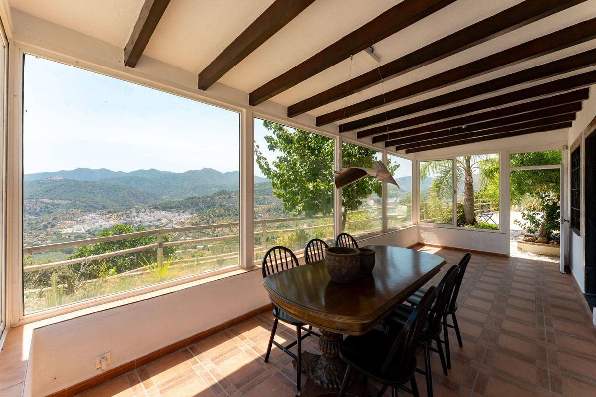 Se vende Finca - Cortijo de 2 dormitorios en Costa Del Sol, Málaga, España