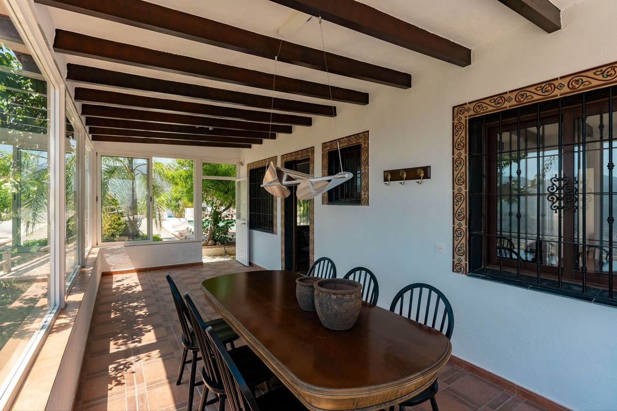 Se vende Finca - Cortijo de 2 dormitorios en Costa Del Sol, Málaga, España
