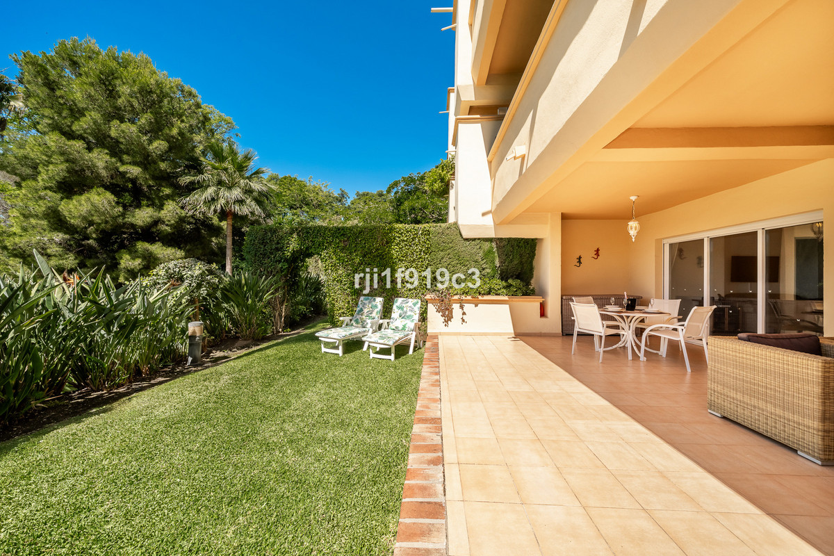 2 Bed Apartment for sale in Elviria Costa Del Sol, Málaga, Spain