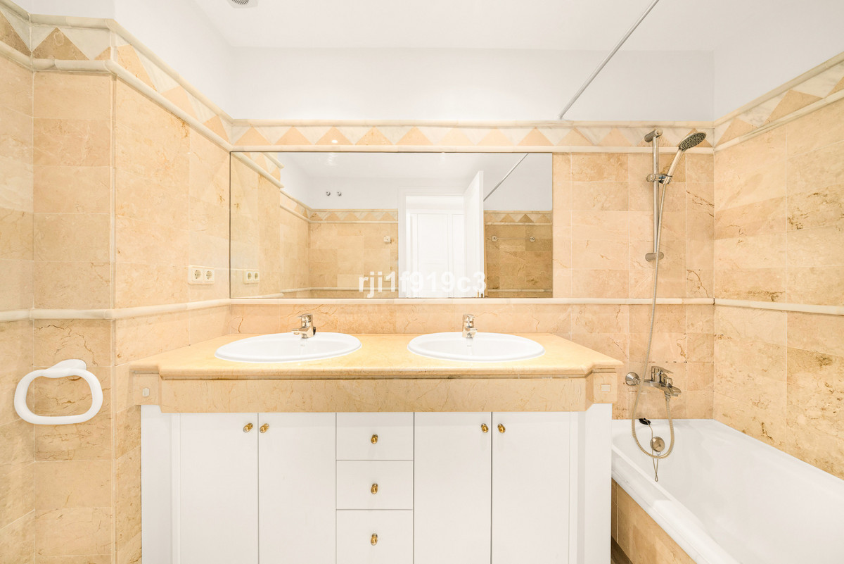 2 Bed Apartment for sale in Elviria Costa Del Sol, Málaga, Spain