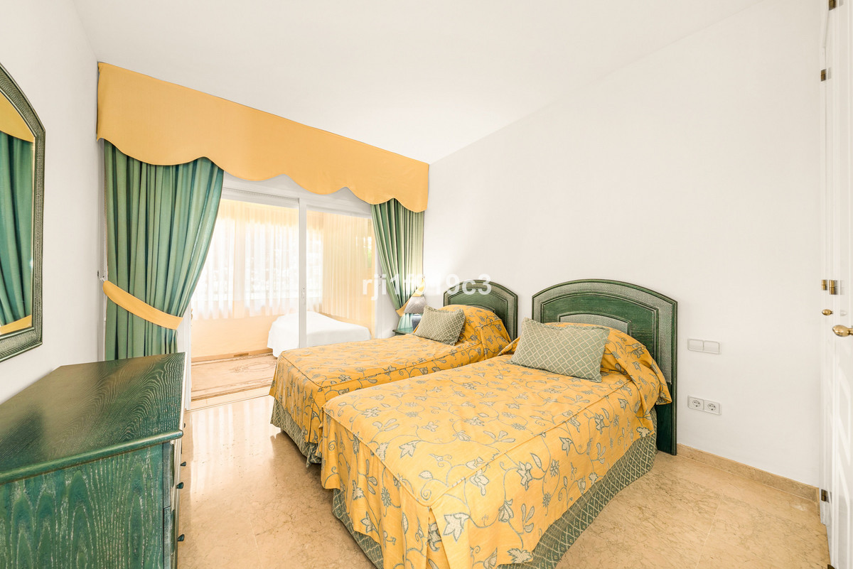 2 Bed Apartment for sale in Elviria Costa Del Sol, Málaga, Spain