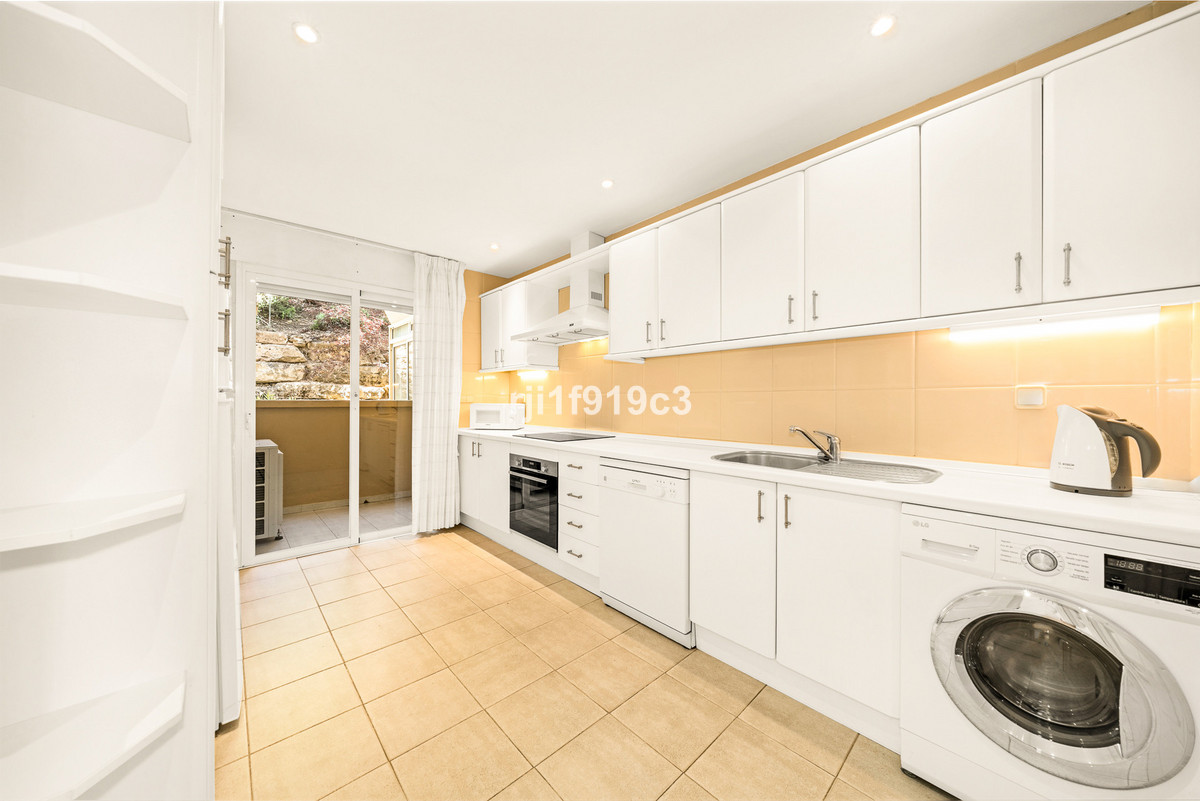 2 Bed Apartment for sale in Elviria Costa Del Sol, Málaga, Spain