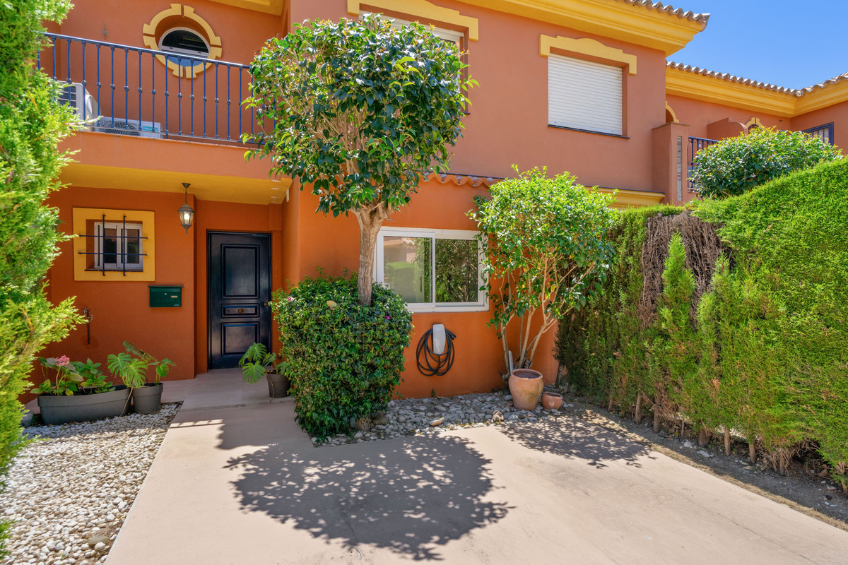 3 Bed Townhouse for sale in Estepona Costa Del Sol, Málaga, Spain