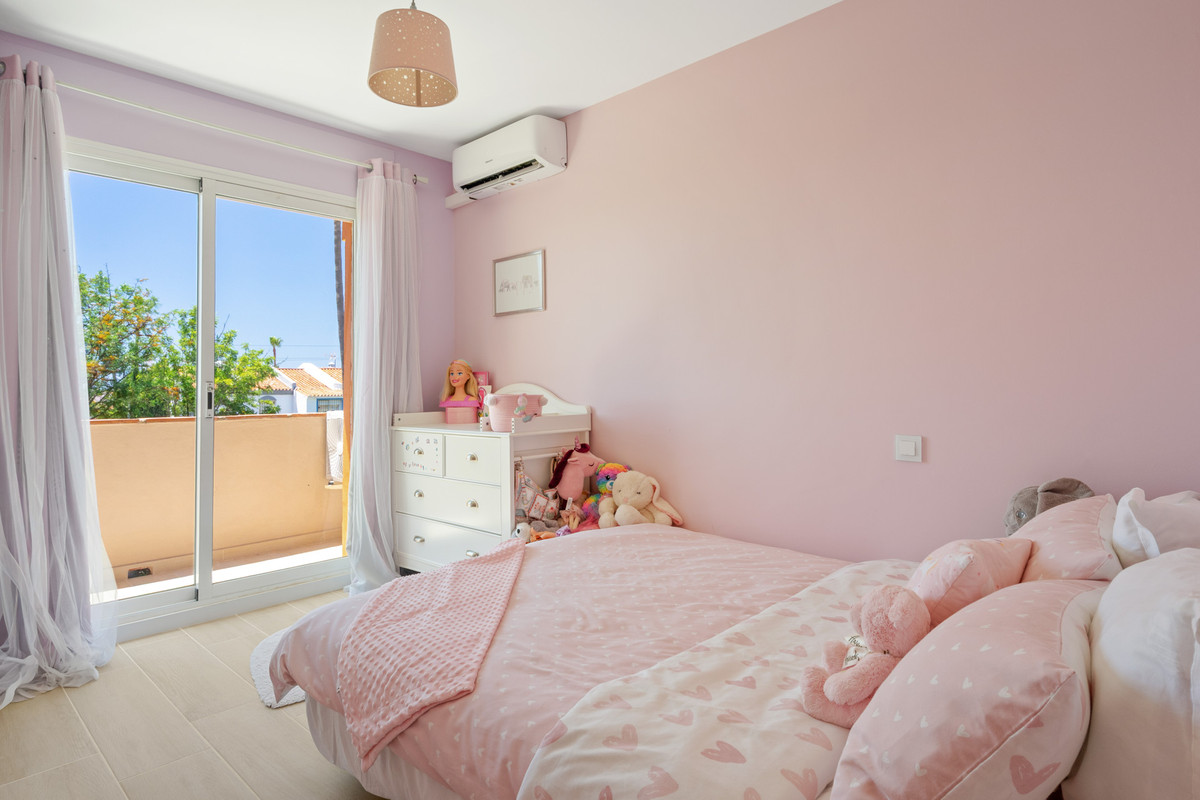 3 Bed Townhouse for sale in Estepona Costa Del Sol, Málaga, Spain