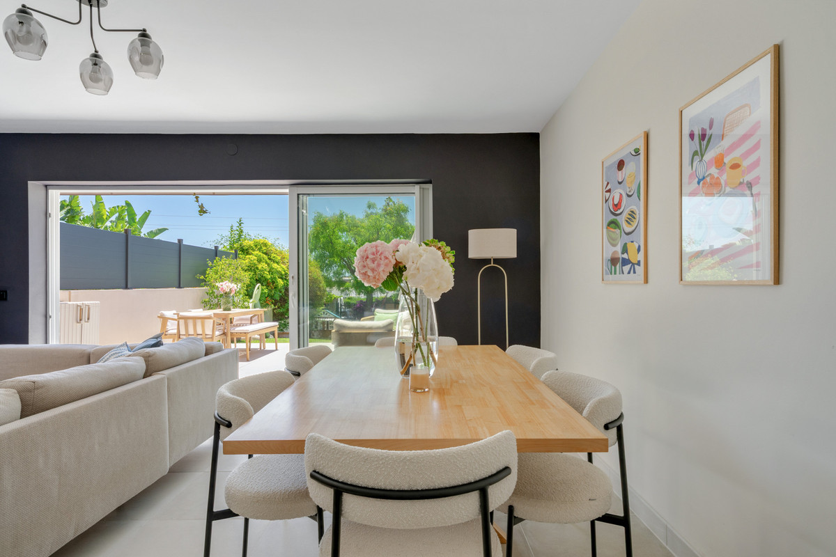 3 Bed Townhouse for sale in Estepona Costa Del Sol, Málaga, Spain