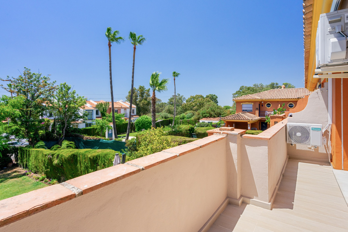 3 Bed Townhouse for sale in Estepona Costa Del Sol, Málaga, Spain
