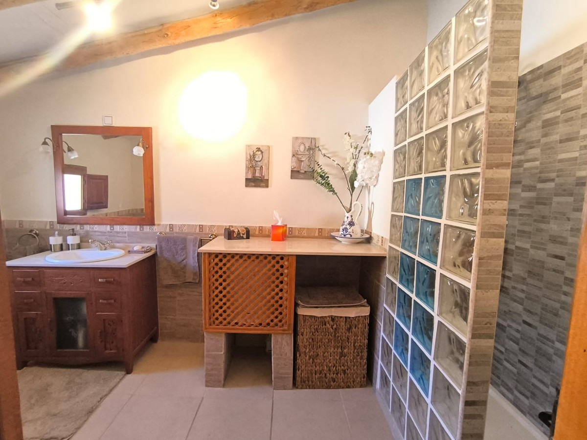 4 Bed Townhouse for sale in Chinorlet Costa Blanca, Alicante, Spain