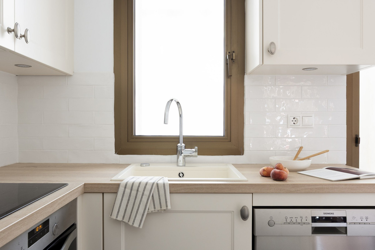 Se vende Apartamento Planta Media de 2 dormitorios en Costa Del Sol, Málaga, España
