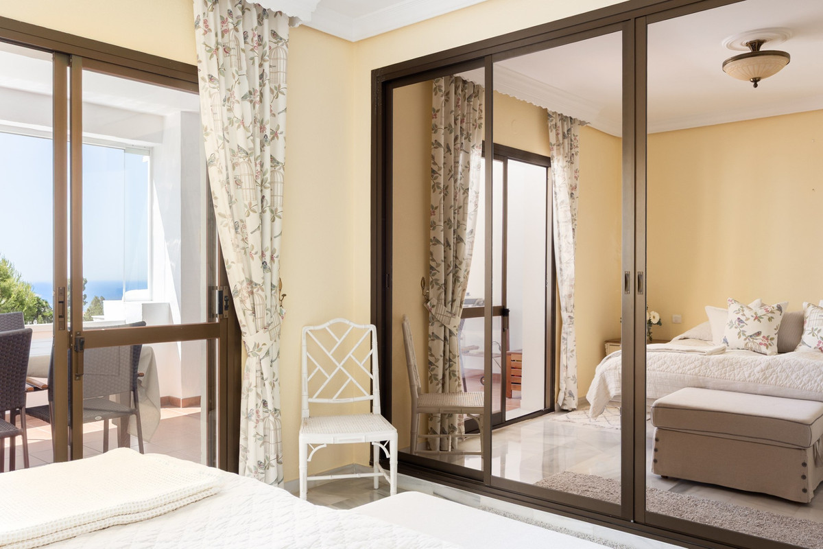 Se vende Apartamento Planta Media de 2 dormitorios en Costa Del Sol, Málaga, España