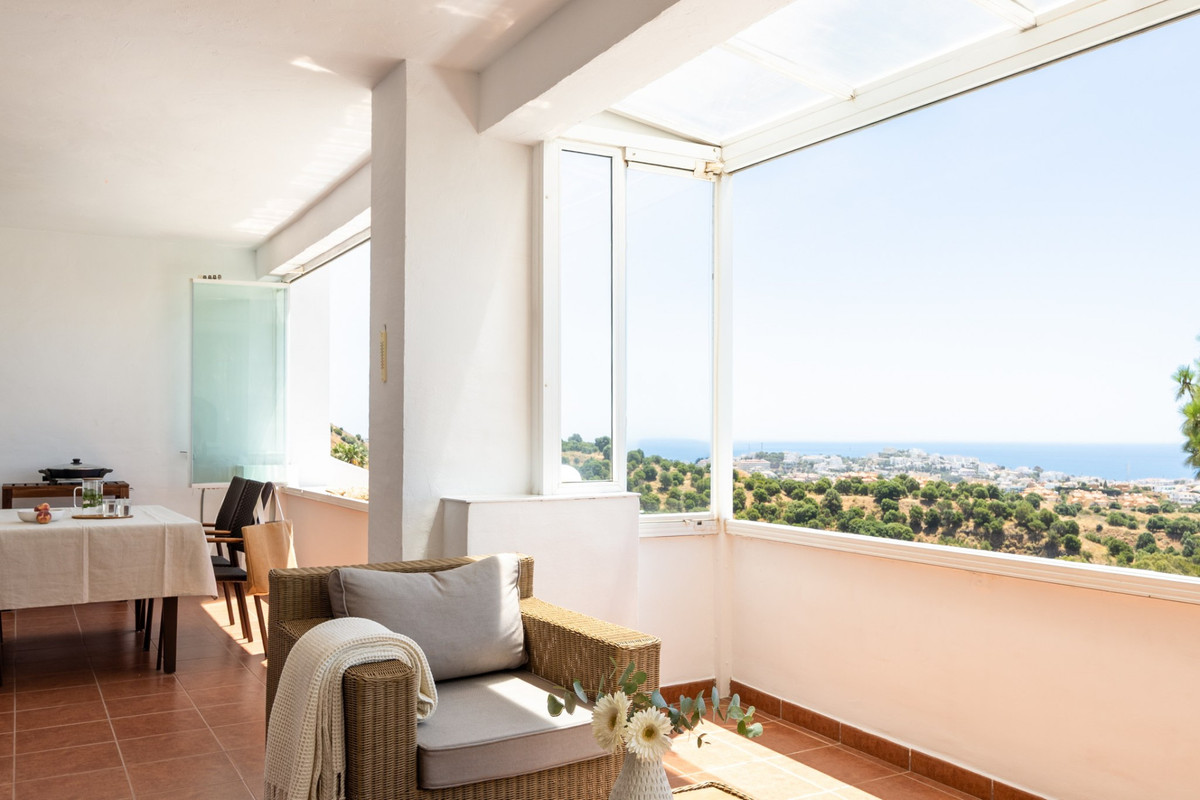 Se vende Apartamento Planta Media de 2 dormitorios en Costa Del Sol, Málaga, España