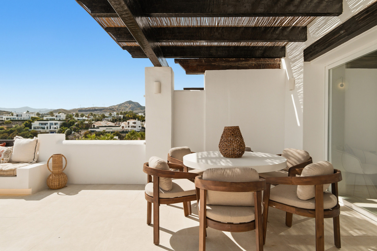 3 Bed Apartment for sale in Benahavís Costa Del Sol, Málaga, Spain