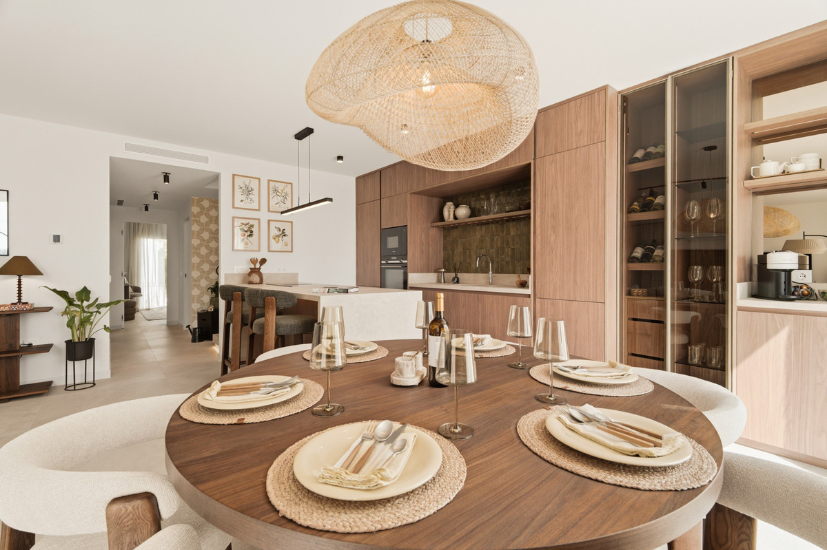 3 Bed Apartment for sale in Benahavís Costa Del Sol, Málaga, Spain