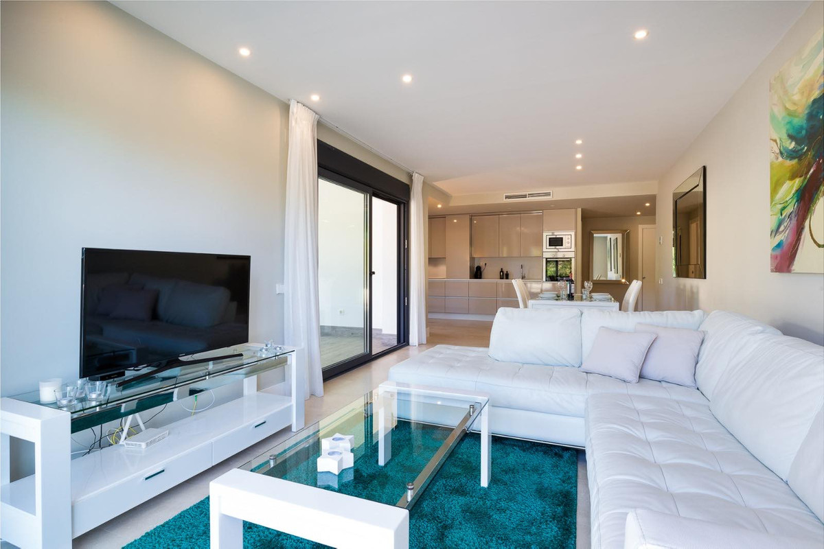 Se vende Apartamento Planta Baja de 2 dormitorios en Costa Del Sol, Málaga, España