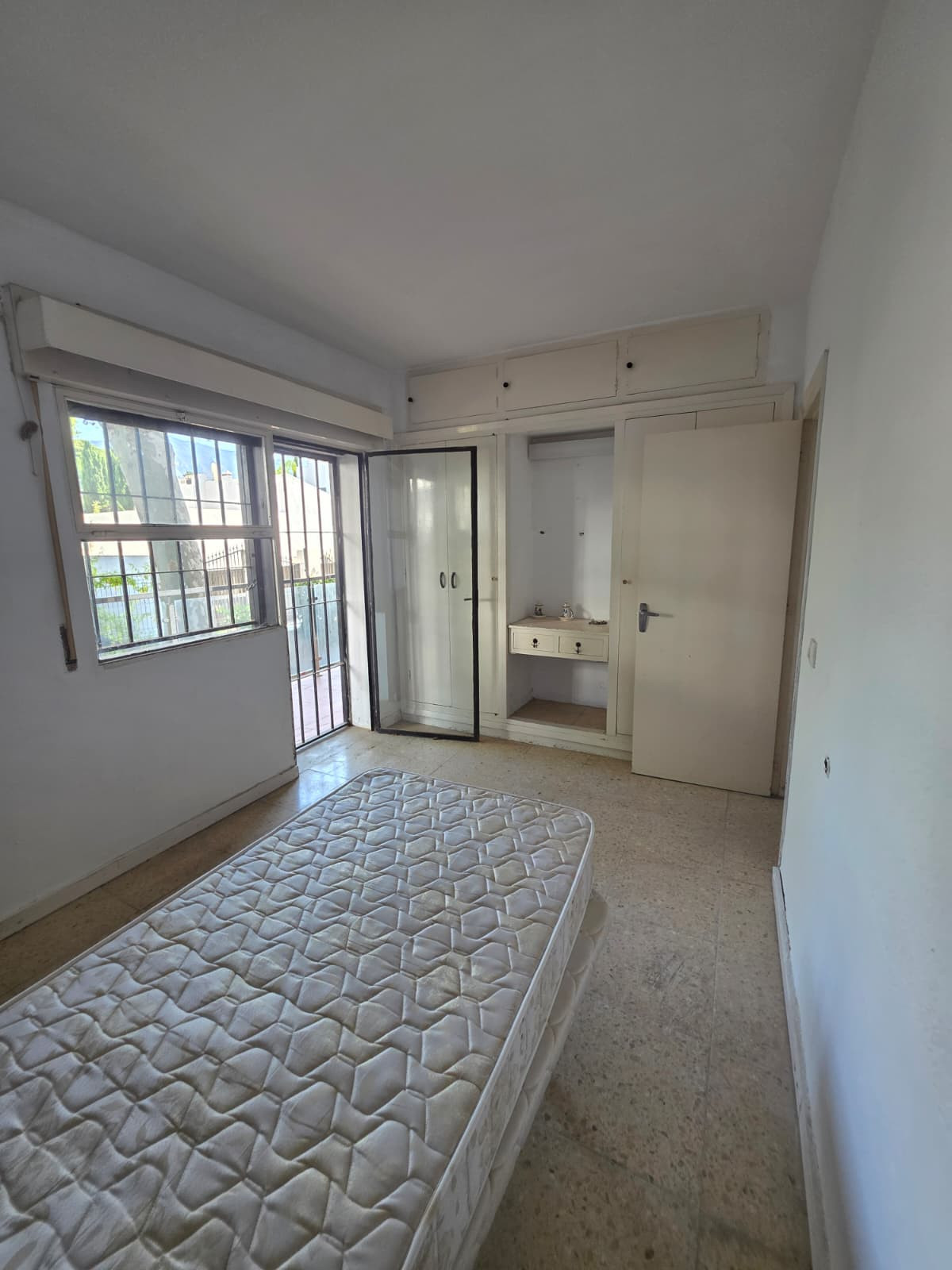 2 Bed Apartment for sale in The Golden Mile Costa Del Sol, Málaga, Spain