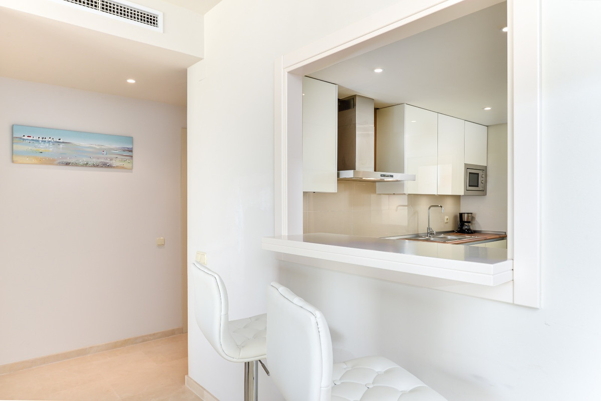 2 Bed Apartment for sale in Casares Costa Del Sol, Málaga, Spain
