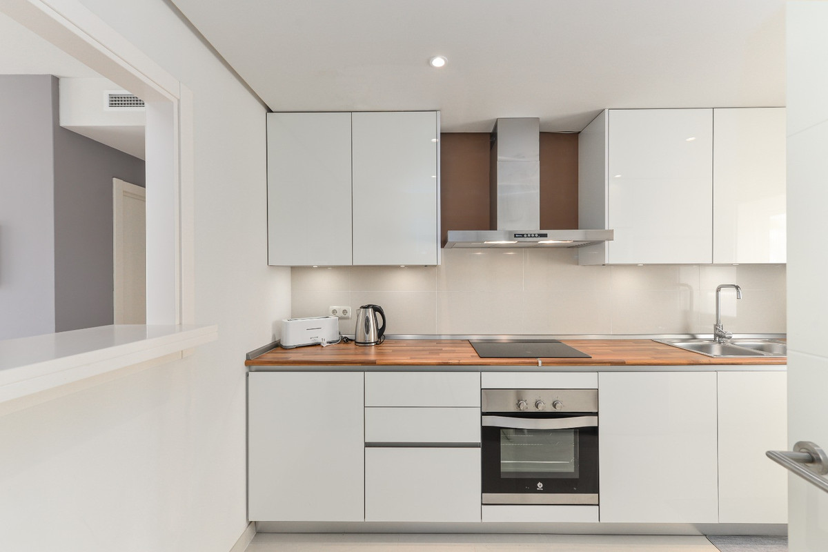 2 Bed Apartment for sale in Casares Costa Del Sol, Málaga, Spain