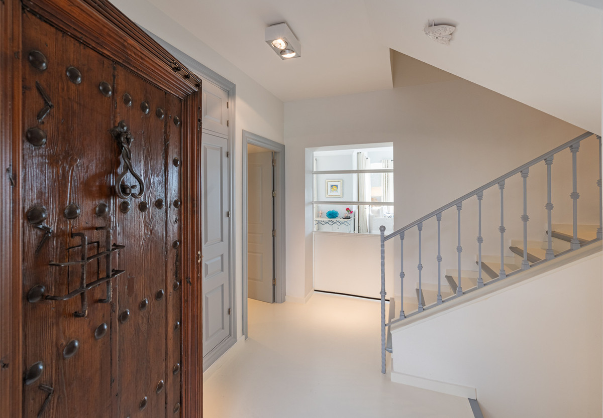 3 Bed Townhouse for sale in The Golden Mile Costa Del Sol, Málaga, Spain