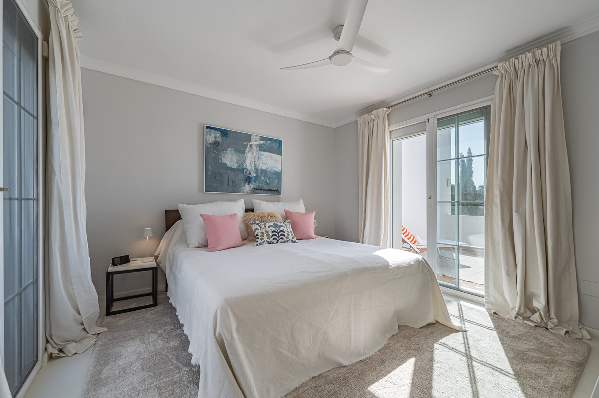 3 Bed Townhouse for sale in The Golden Mile Costa Del Sol, Málaga, Spain