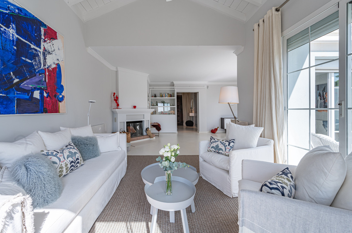 3 Bed Townhouse for sale in The Golden Mile Costa Del Sol, Málaga, Spain