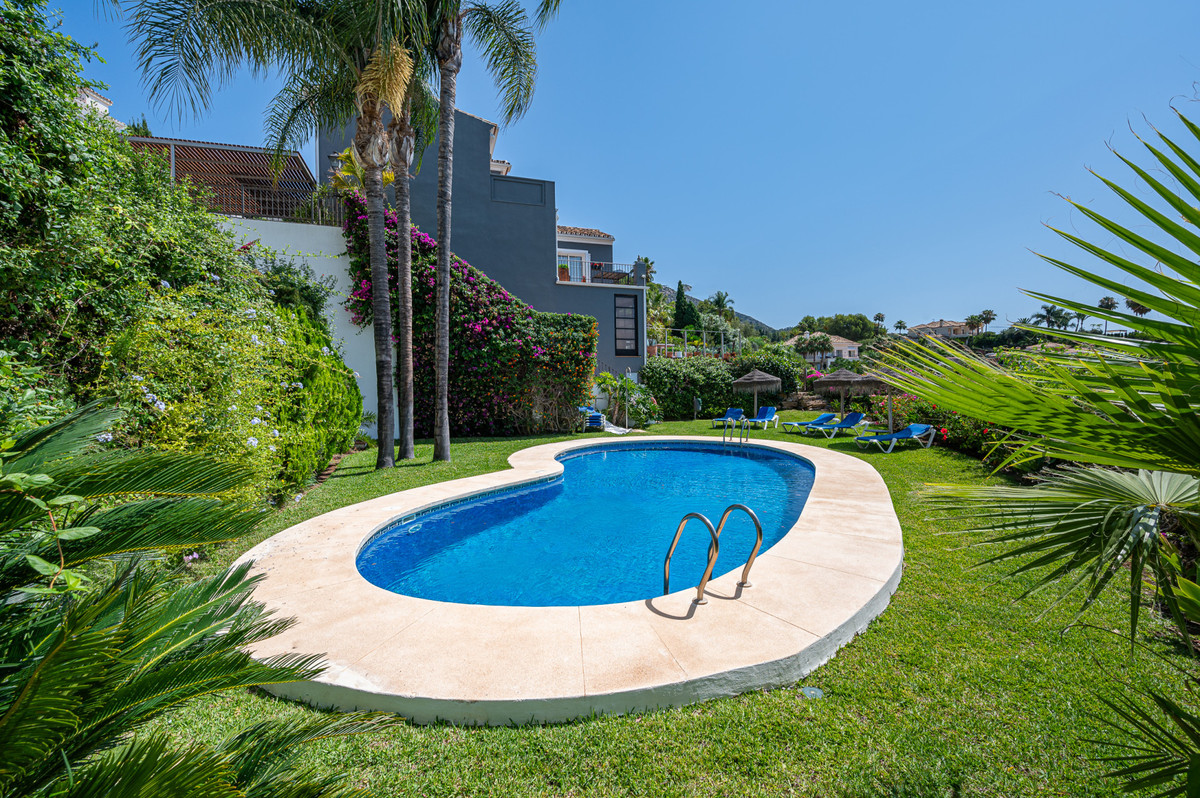 3 Bed Townhouse for sale in The Golden Mile Costa Del Sol, Málaga, Spain