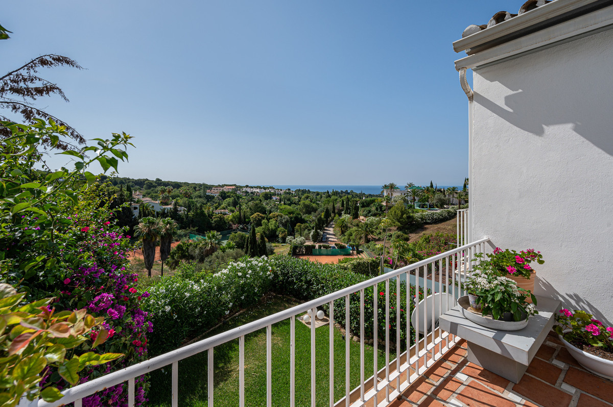 3 Bed Townhouse for sale in The Golden Mile Costa Del Sol, Málaga, Spain