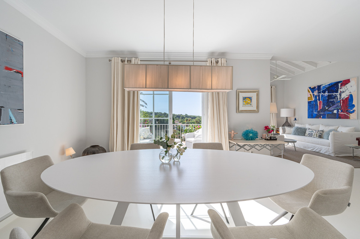3 Bed Townhouse for sale in The Golden Mile Costa Del Sol, Málaga, Spain
