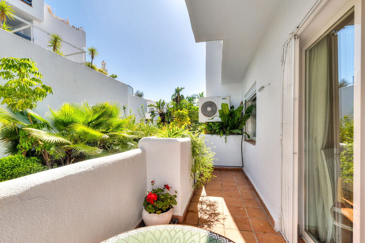 Se vende Apartamento Planta Media de 3 dormitorios en Costa Del Sol, Málaga, España