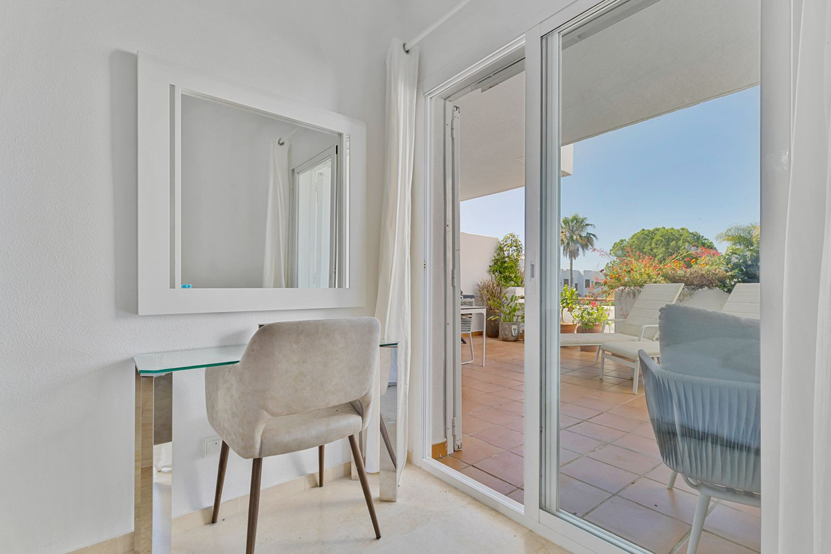 Se vende Apartamento Planta Media de 3 dormitorios en Costa Del Sol, Málaga, España