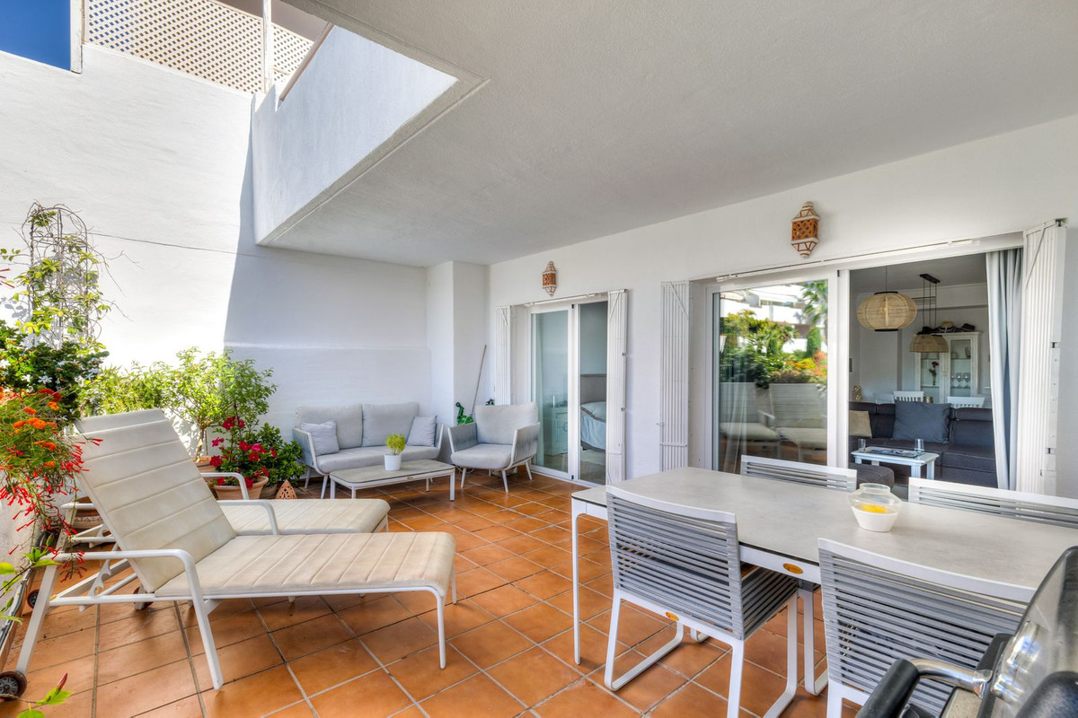 Se vende Apartamento Planta Media de 3 dormitorios en Costa Del Sol, Málaga, España