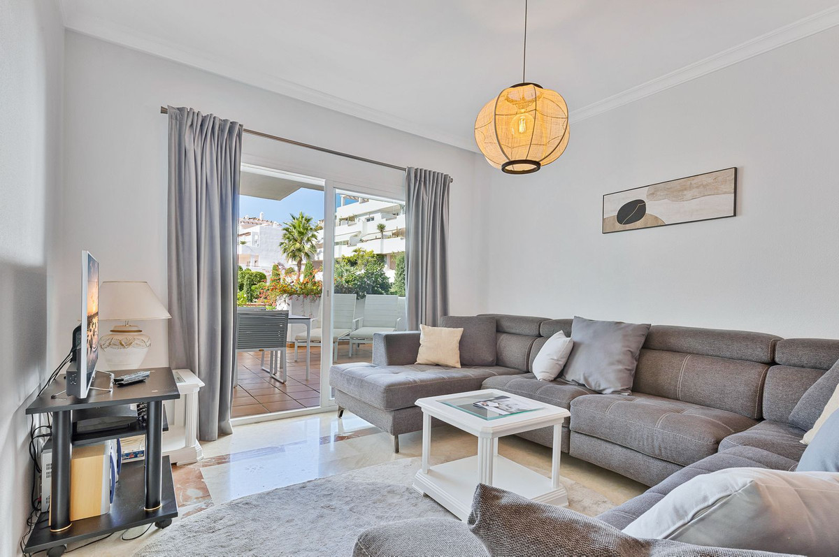 Se vende Apartamento Planta Media de 3 dormitorios en Costa Del Sol, Málaga, España