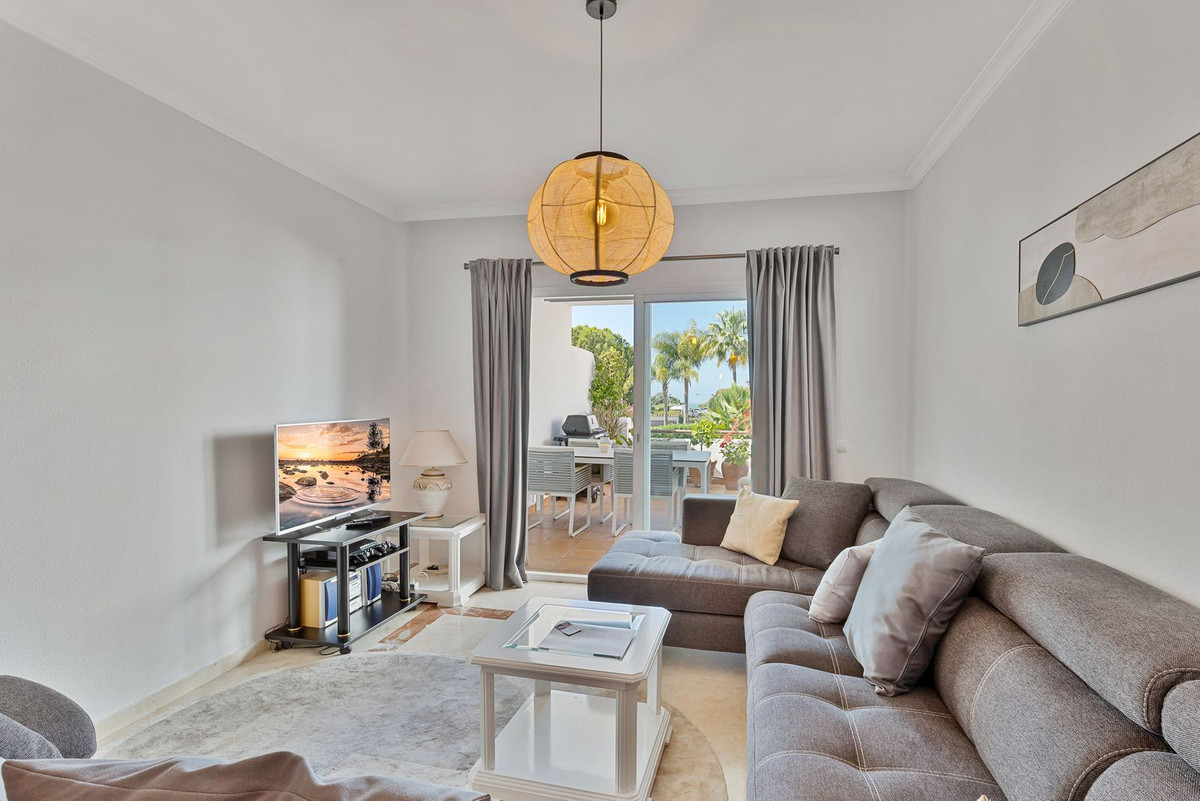 Se vende Apartamento Planta Media de 3 dormitorios en Costa Del Sol, Málaga, España